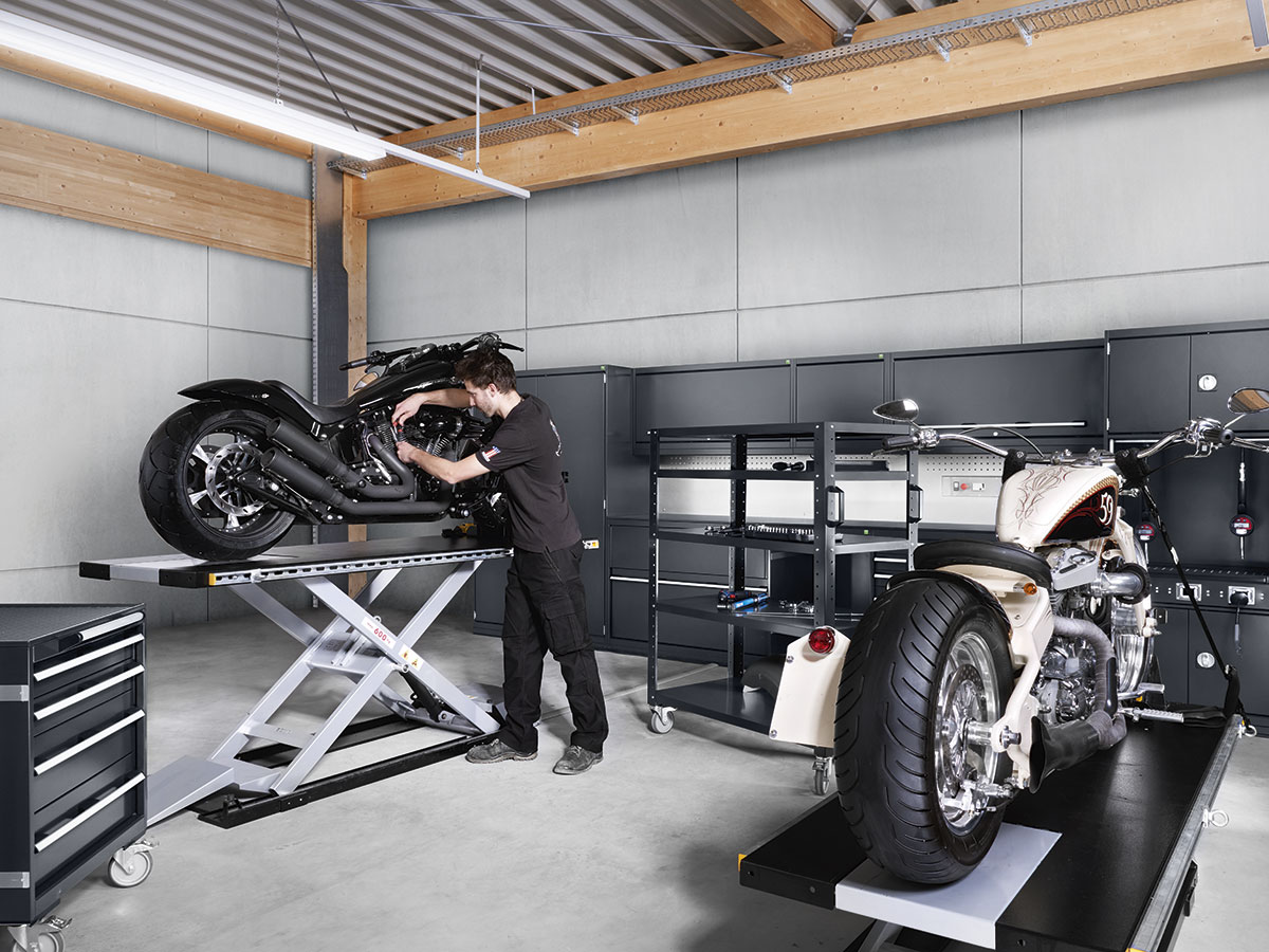 Harley Davidson workshop equipment