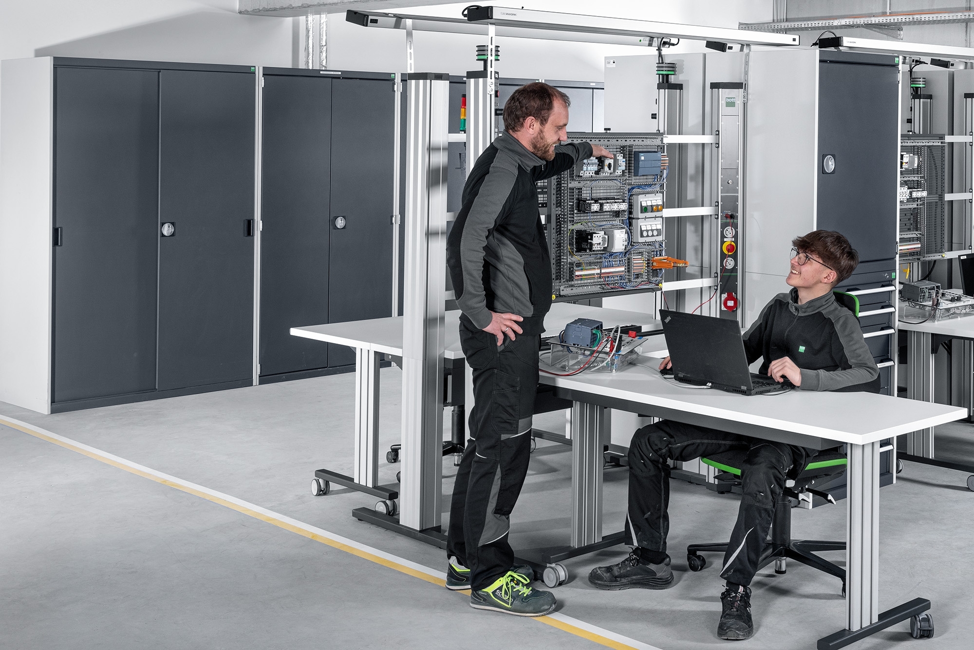 bo_sys_ref_bott_Elektrowerkstatt_03302_V01.jpg