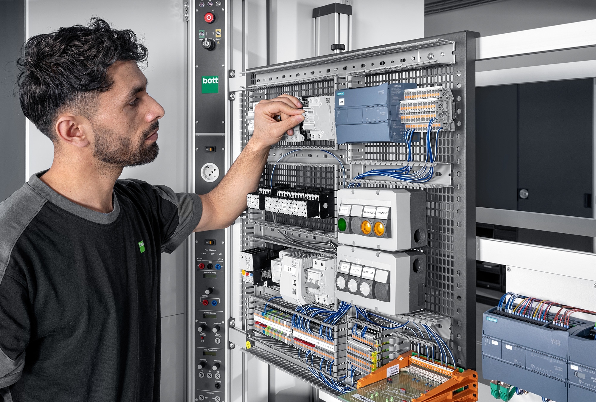 bo_sys_ref_bott_Elektrowerkstatt_03532_V01.jpg