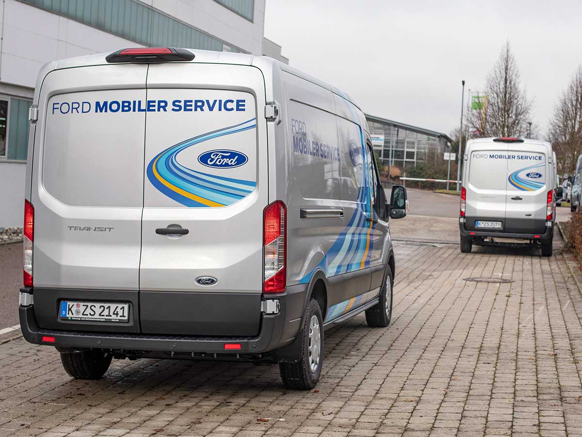 news-ford-mobiler-service.jpg