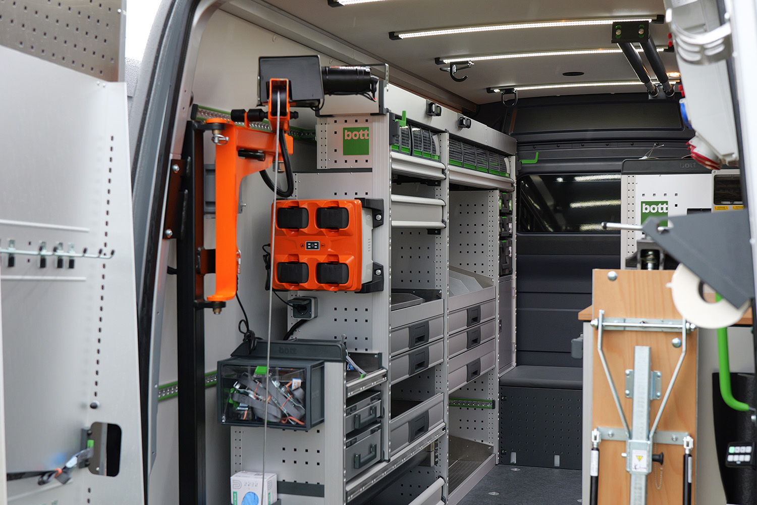 Bild-3-Pressemitteilung-bauma-Urheber-Bott-GmbH-&-Co.-KG-web.jpg
