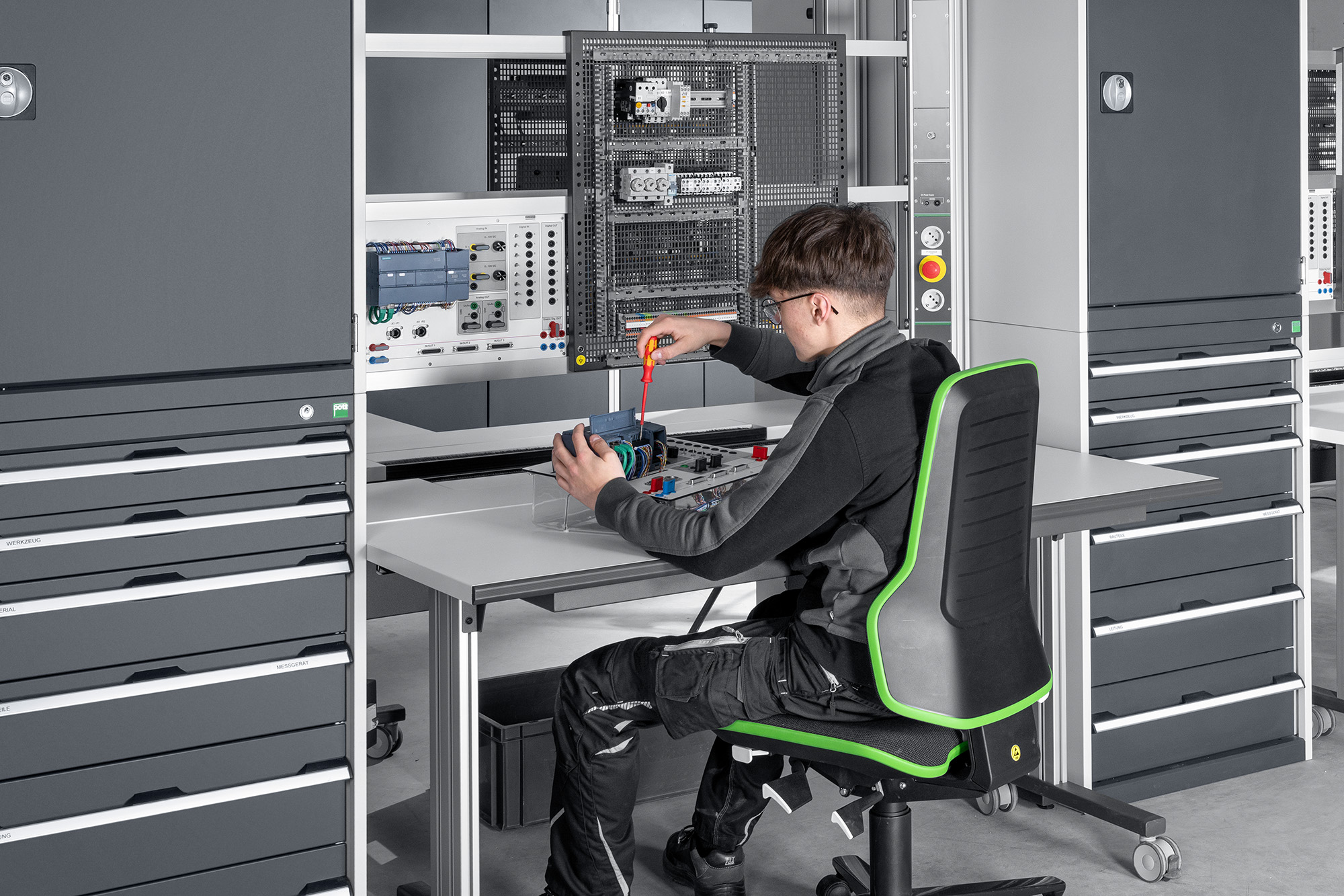 bo_sys_ref_bott_Elektrowerkstatt_03466_V01.jpg