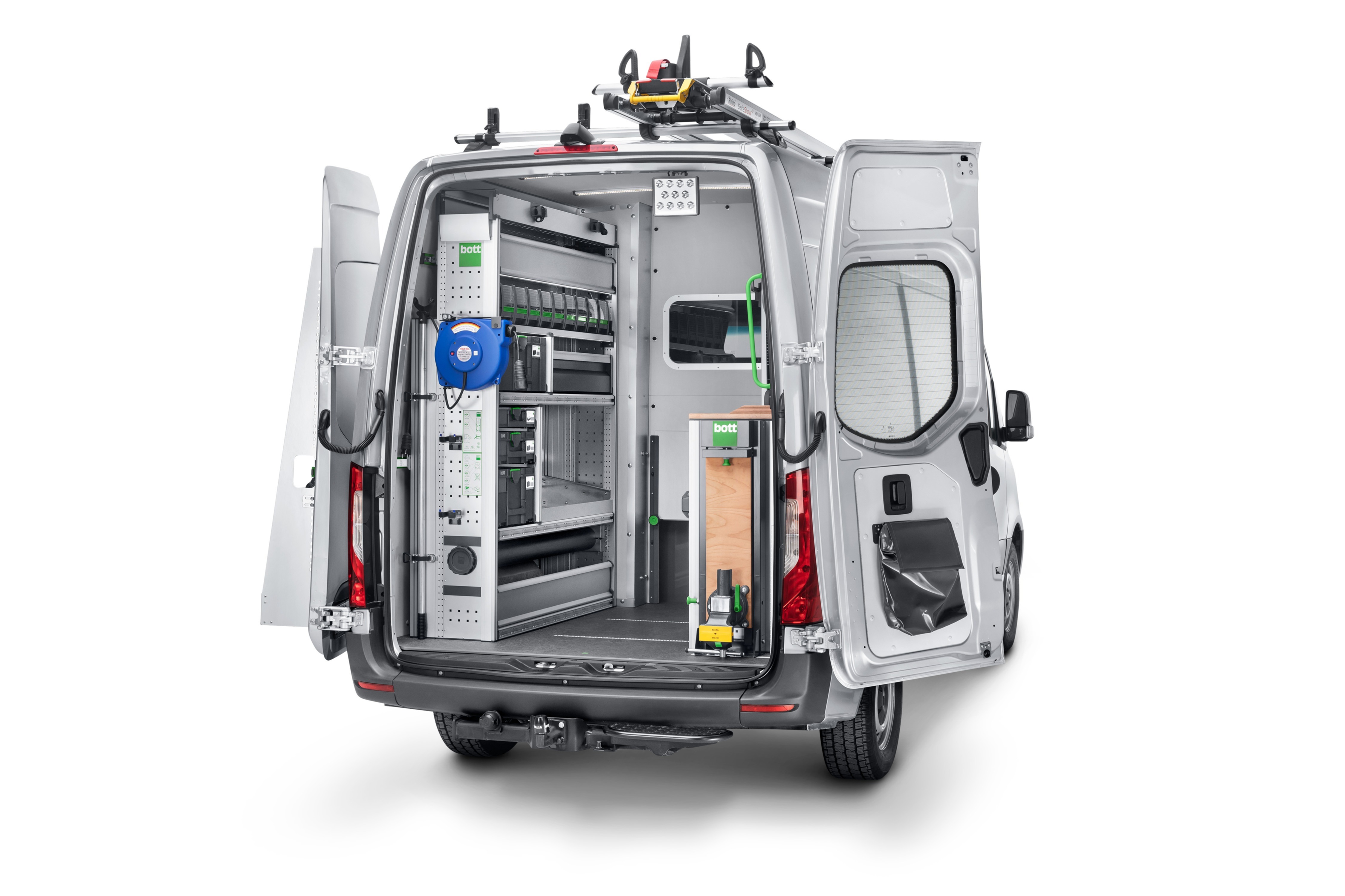 Bild1-Mercedes-Benz-Sprinter-mit-bott-Ausbau-Heck.jpg