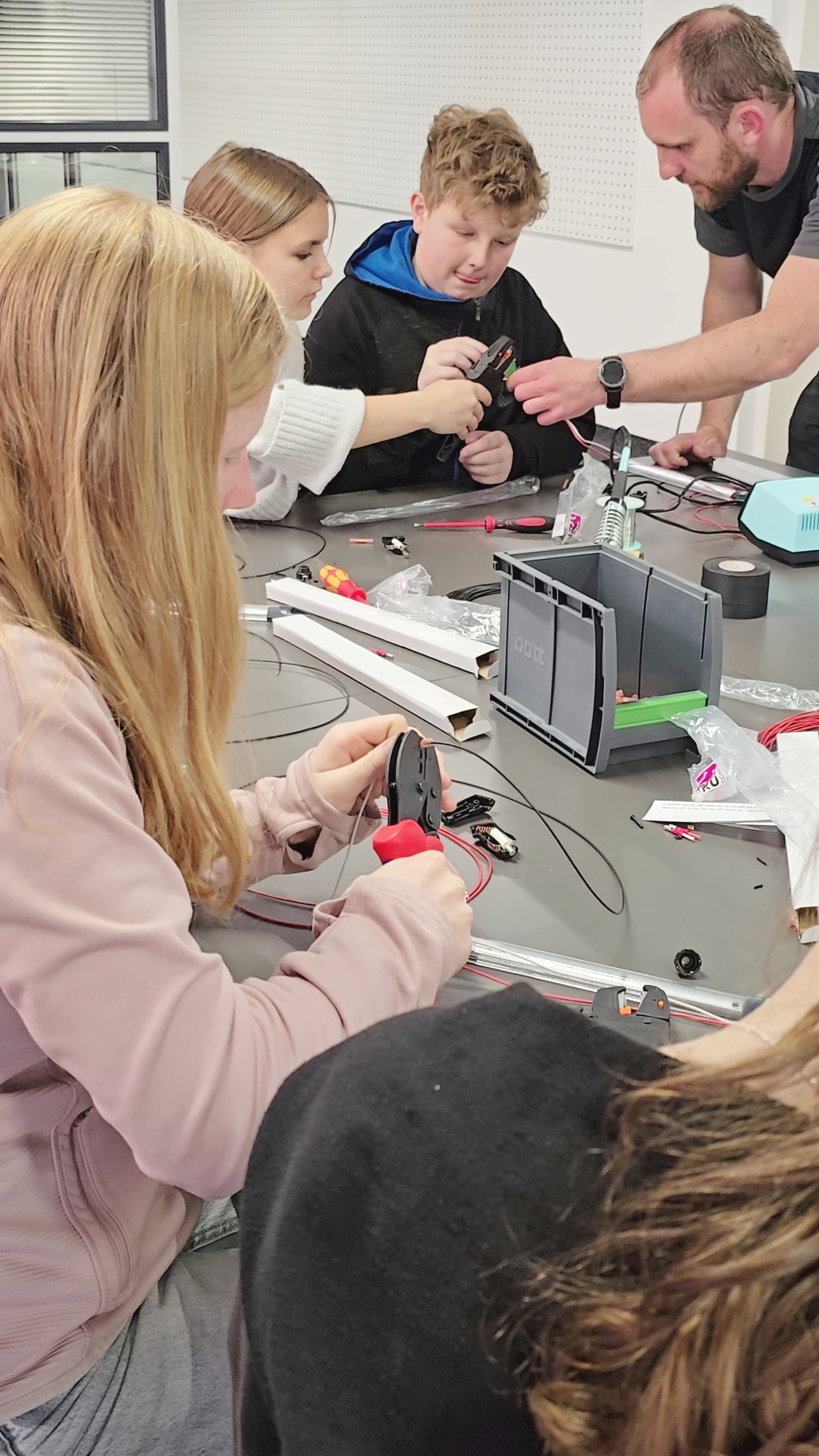 2025-05-12-TECAcademy_16.jpg