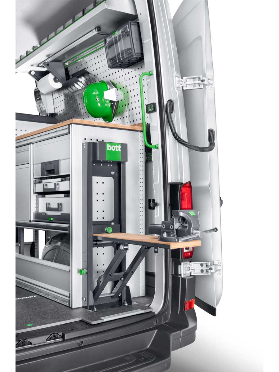 The folding worktop enables mobile working. It is integrated into the bott vario3 in-vehicle equipment to save space.