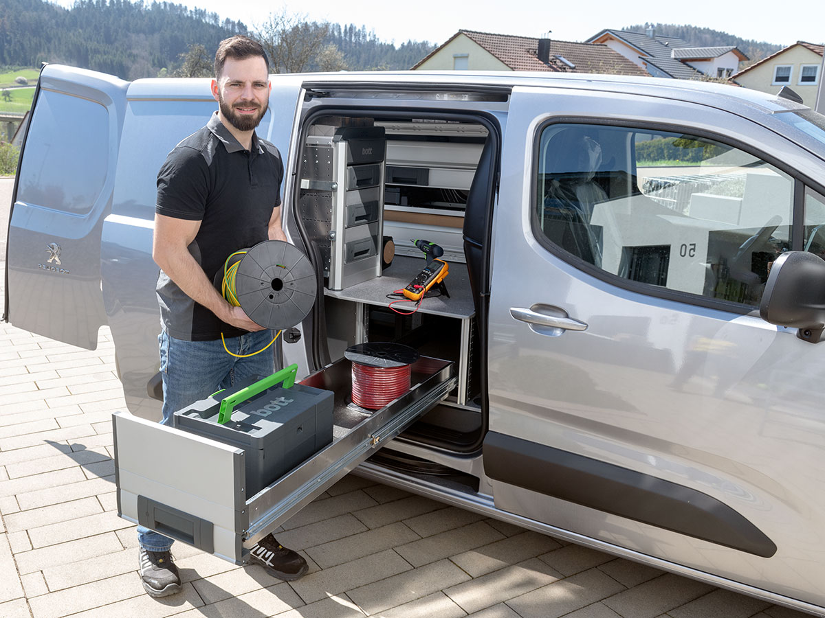 vario3_elektriker_seitlich.jpg